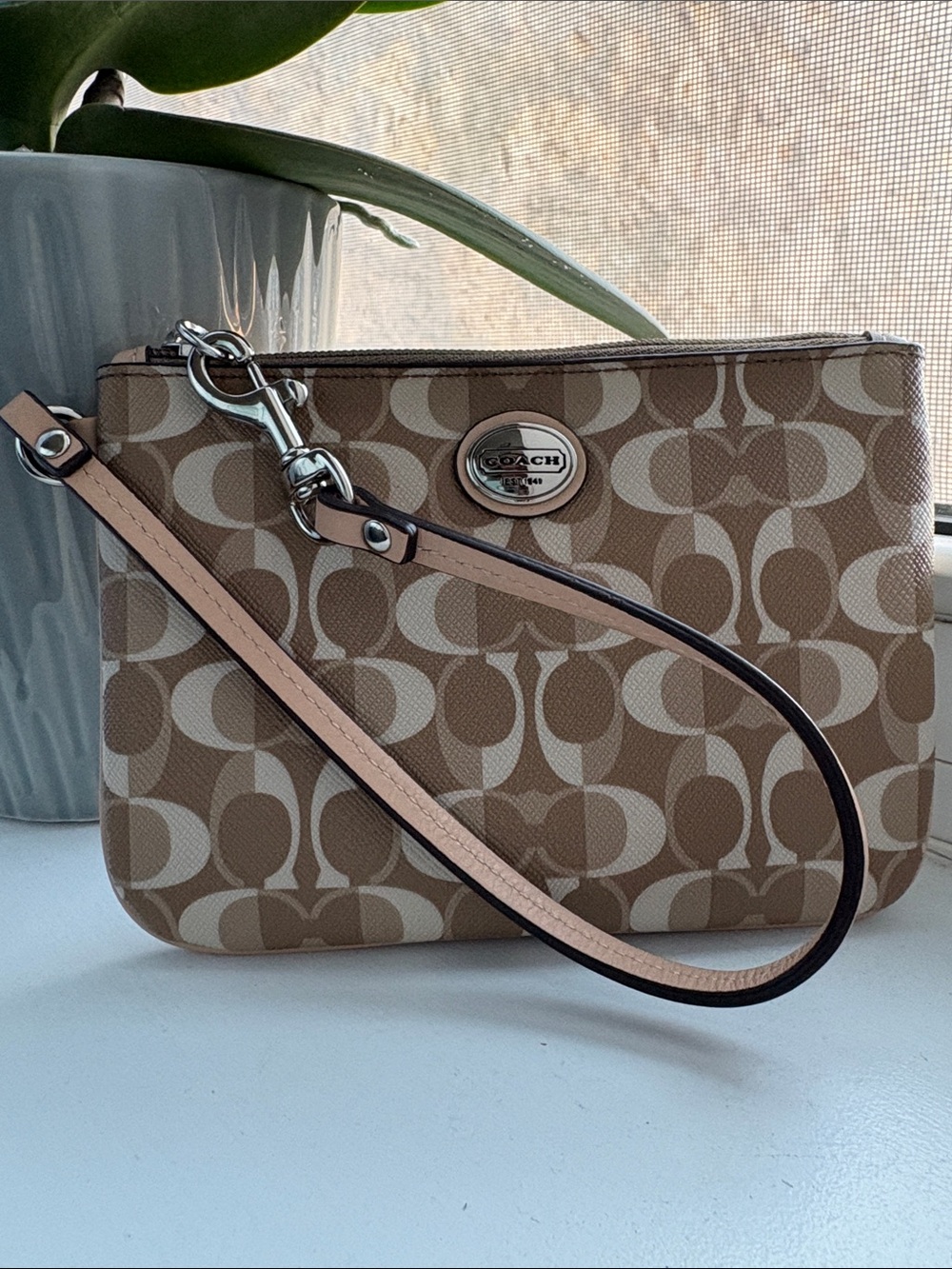 Coach Signature Wristlet Wallet Pouch Beige Khaki Canvas